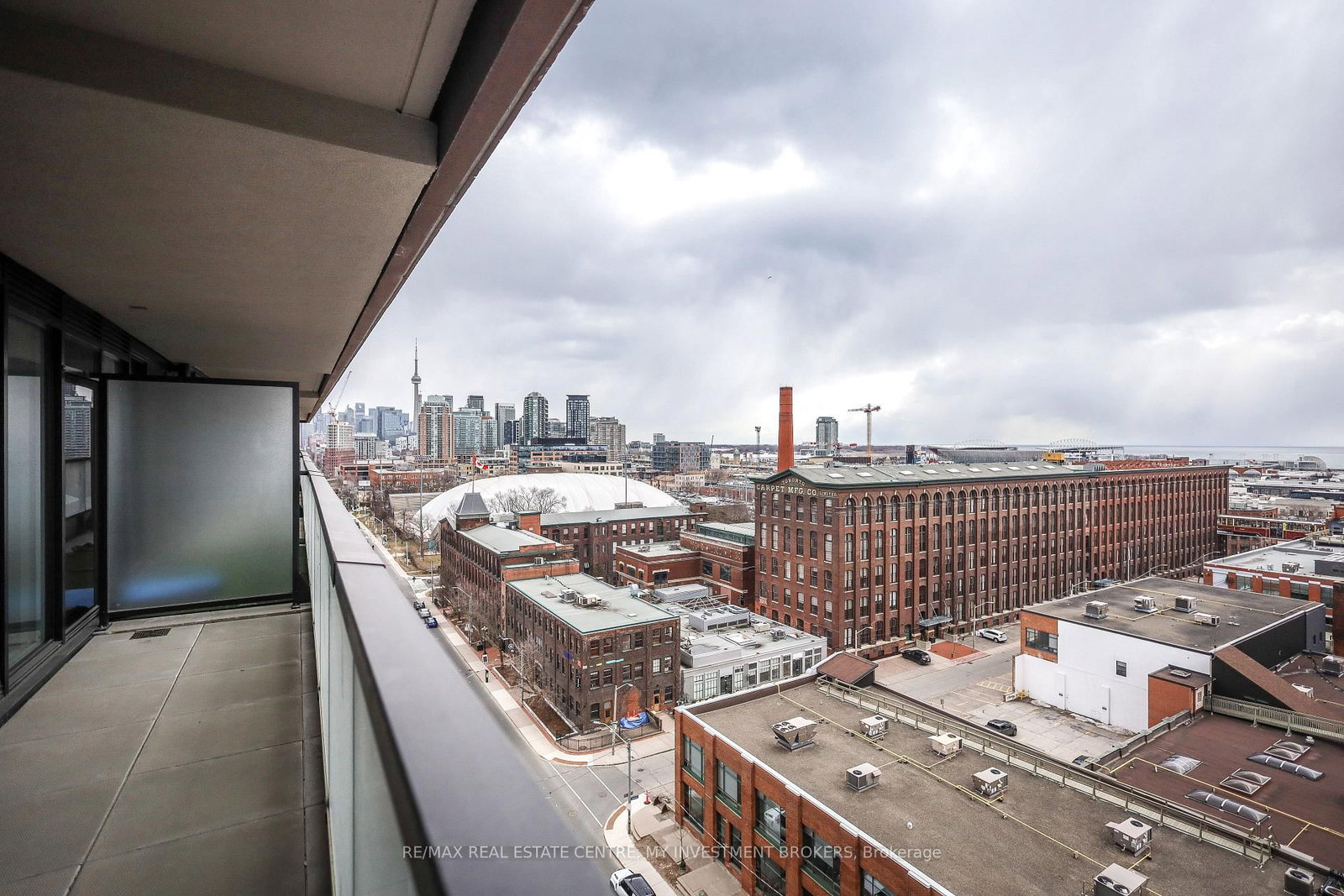 Photo 8 of Unit 915, 285 Dufferin St, Toronto, South Parkdale — HOMEH