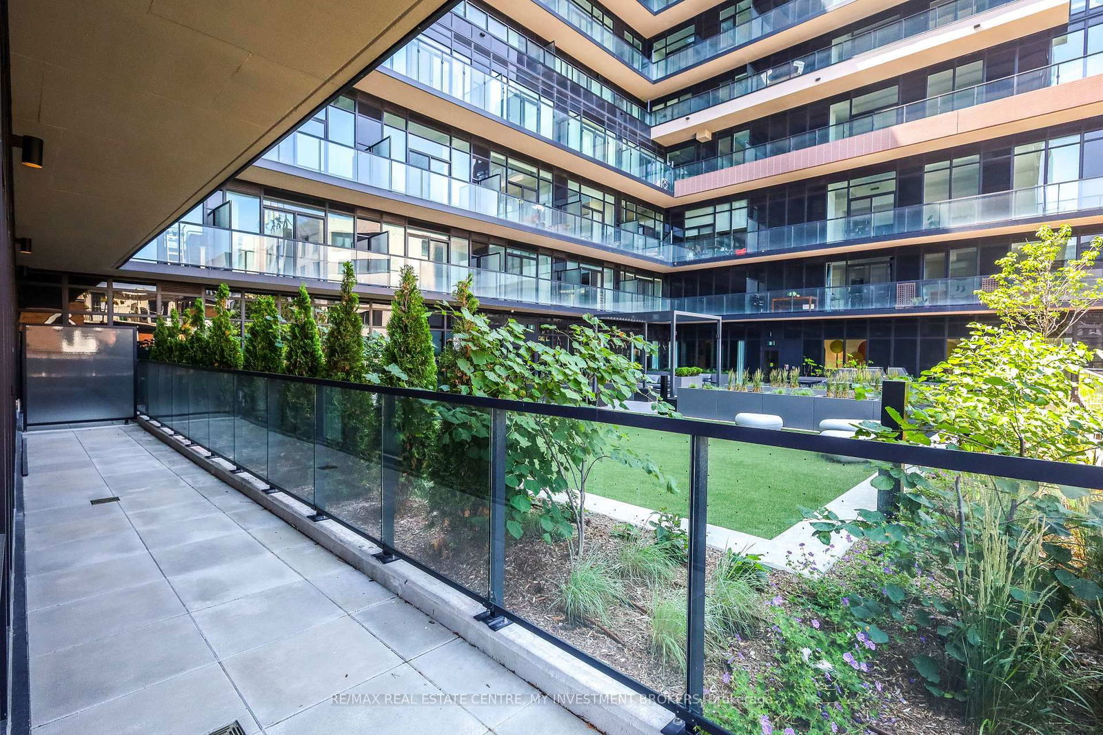 Photo 9 of Unit 202, 285 Dufferin St, Toronto, South Parkdale — HOMEH
