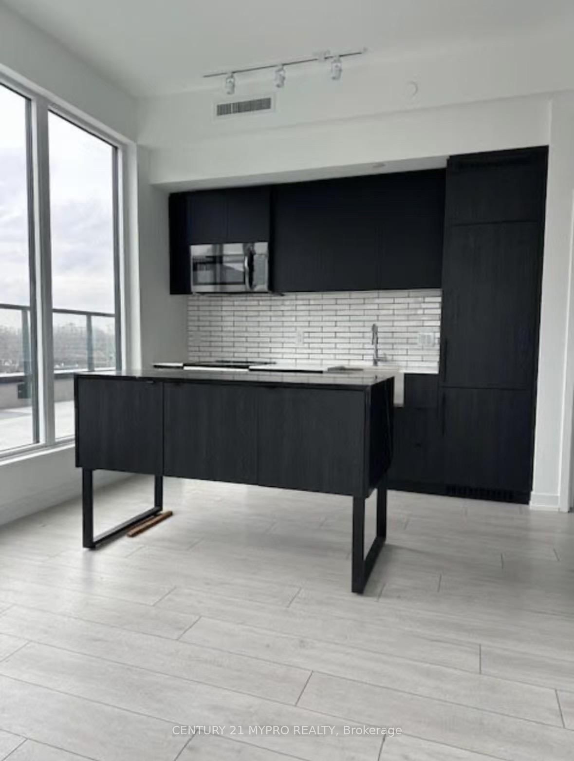Photo 3 of Unit 508, 270 Dufferin St, Toronto, South Parkdale — HOMEH