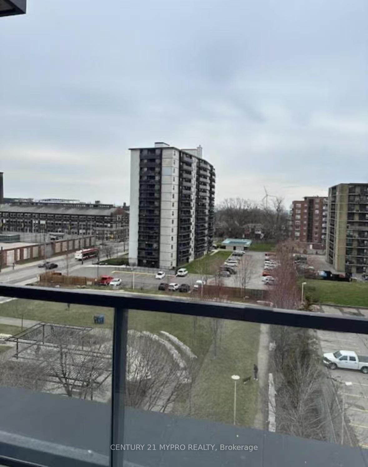 Photo 6 of Unit 508, 270 Dufferin St, Toronto, South Parkdale — HOMEH