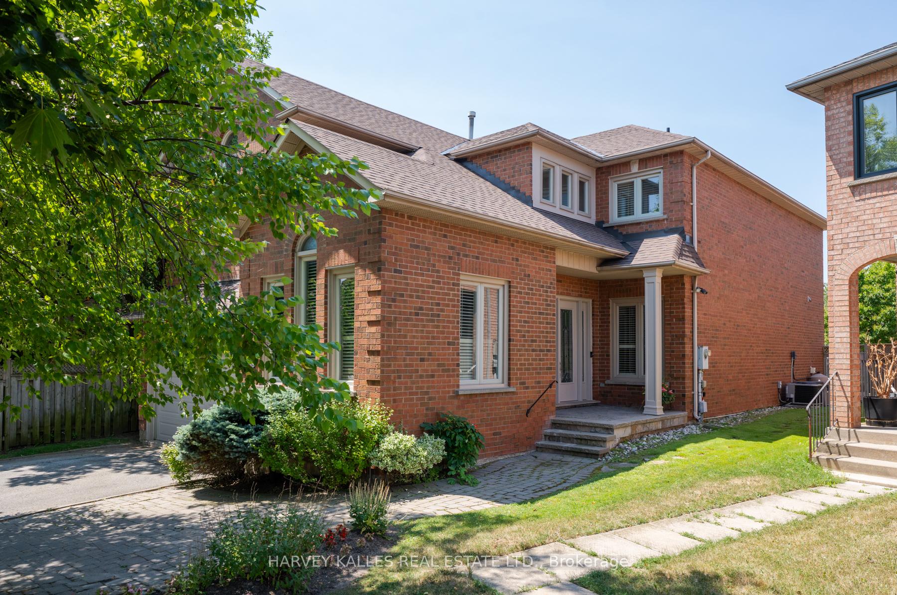 Front of 12 Alta Vista Court