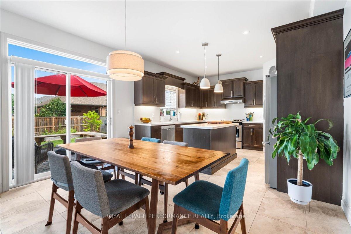 Photo 5 of 23 Hampton Ridge, Belleville, Thurlow Ward — HOMEH