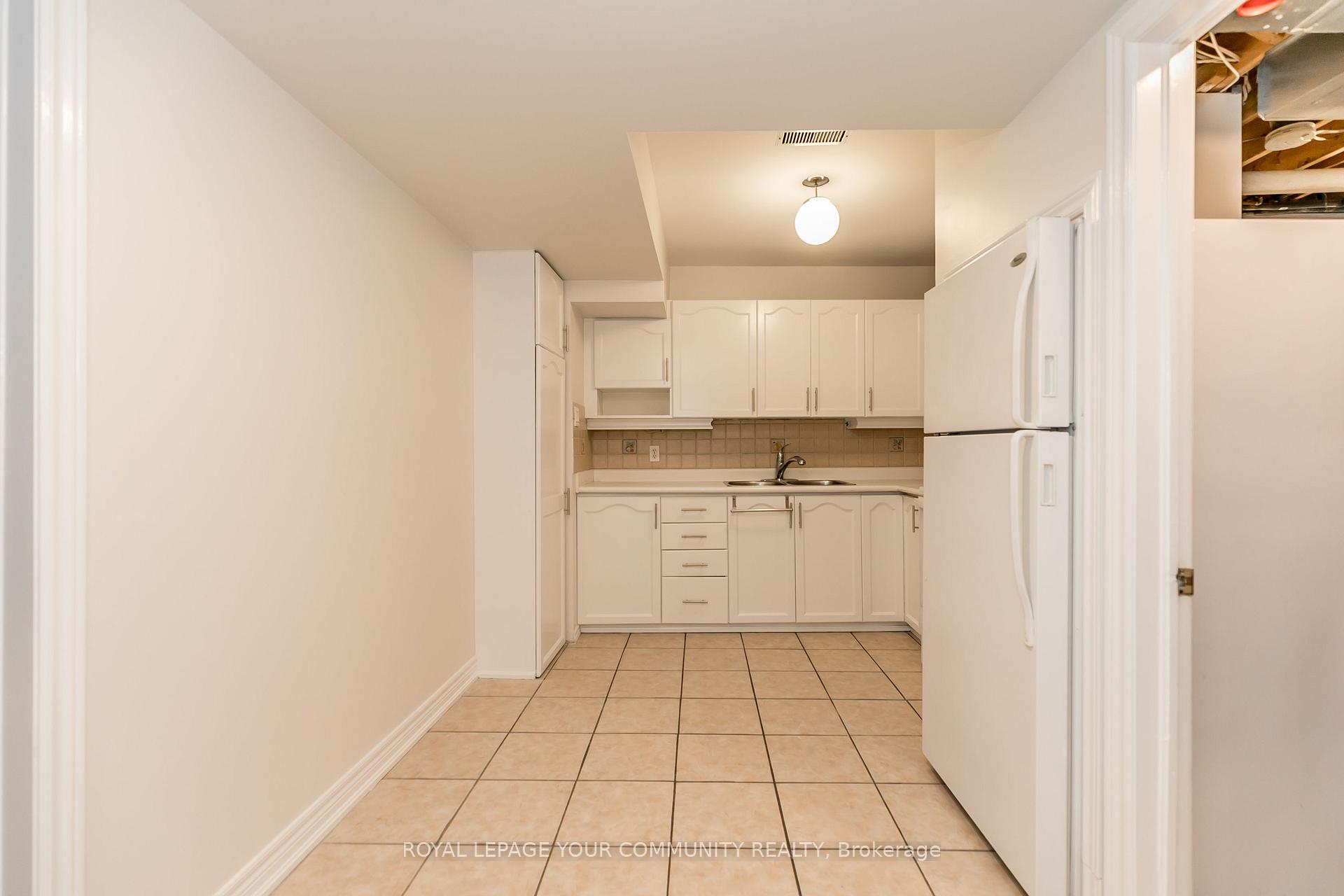 Photo 7 of 57 Cherokee Drive, Vaughan, Maple — HOMEH