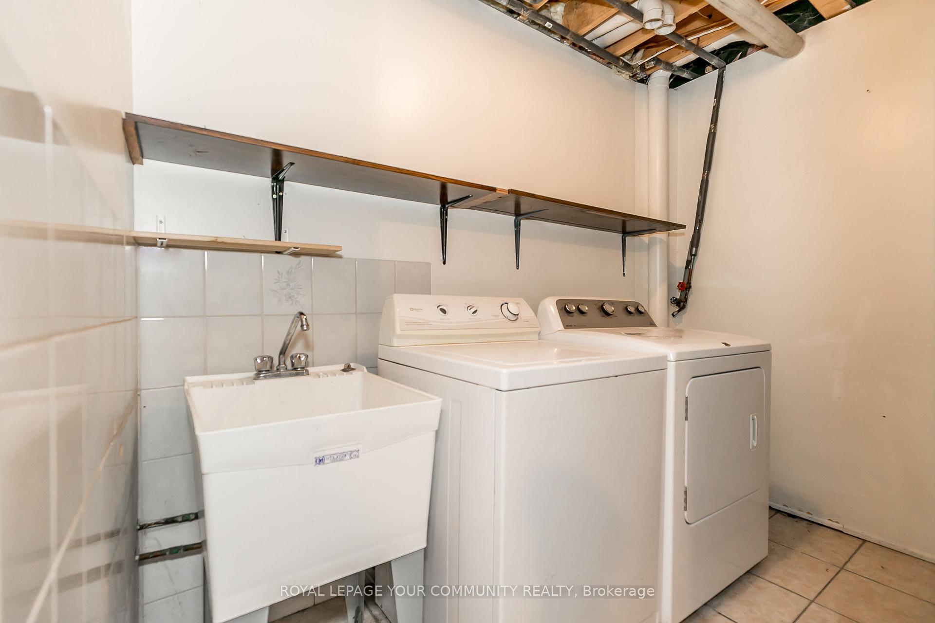 Photo 10 of 57 Cherokee Drive, Vaughan, Maple — HOMEH