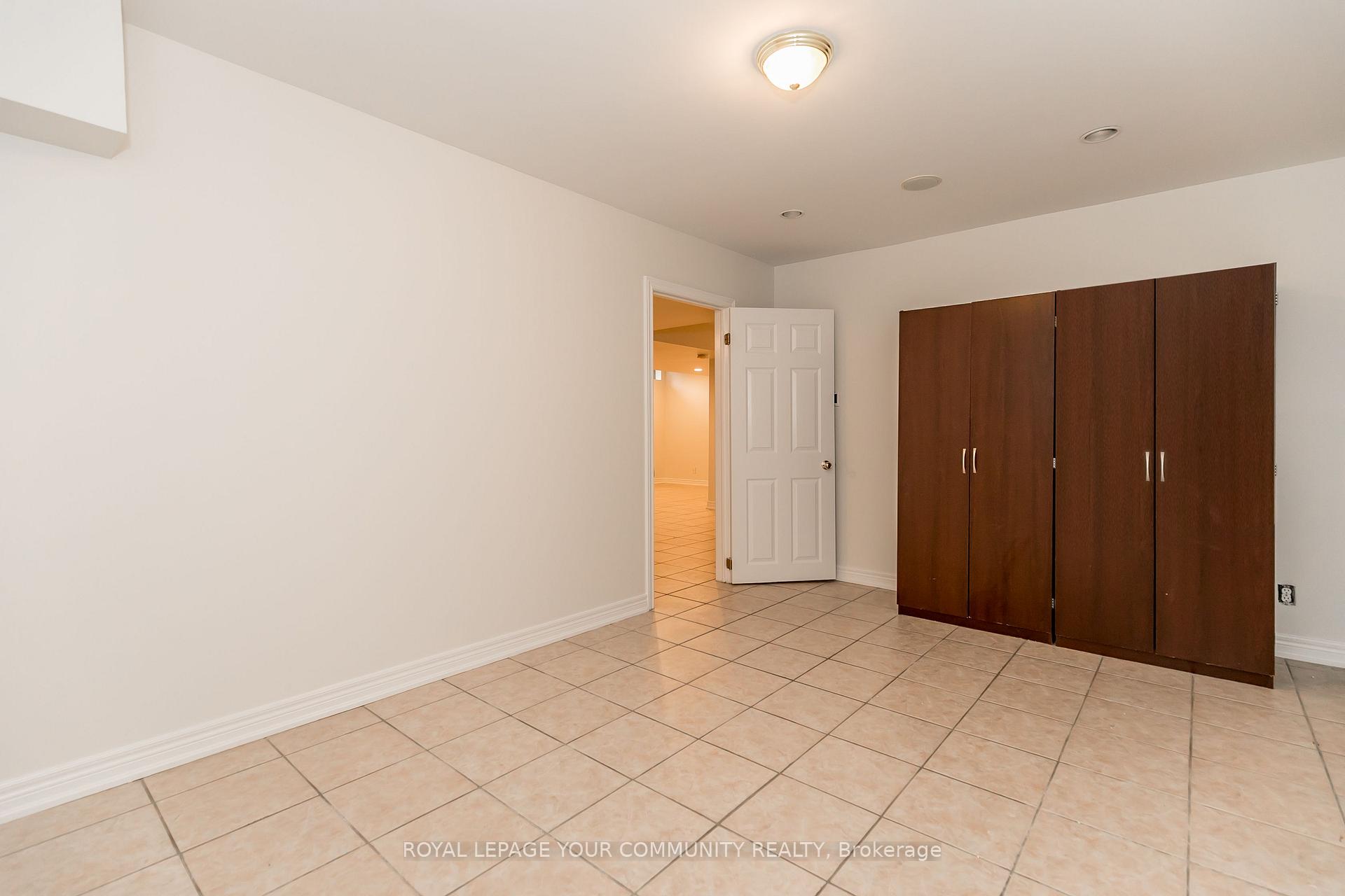 Photo 13 of 57 Cherokee Drive, Vaughan, Maple — HOMEH