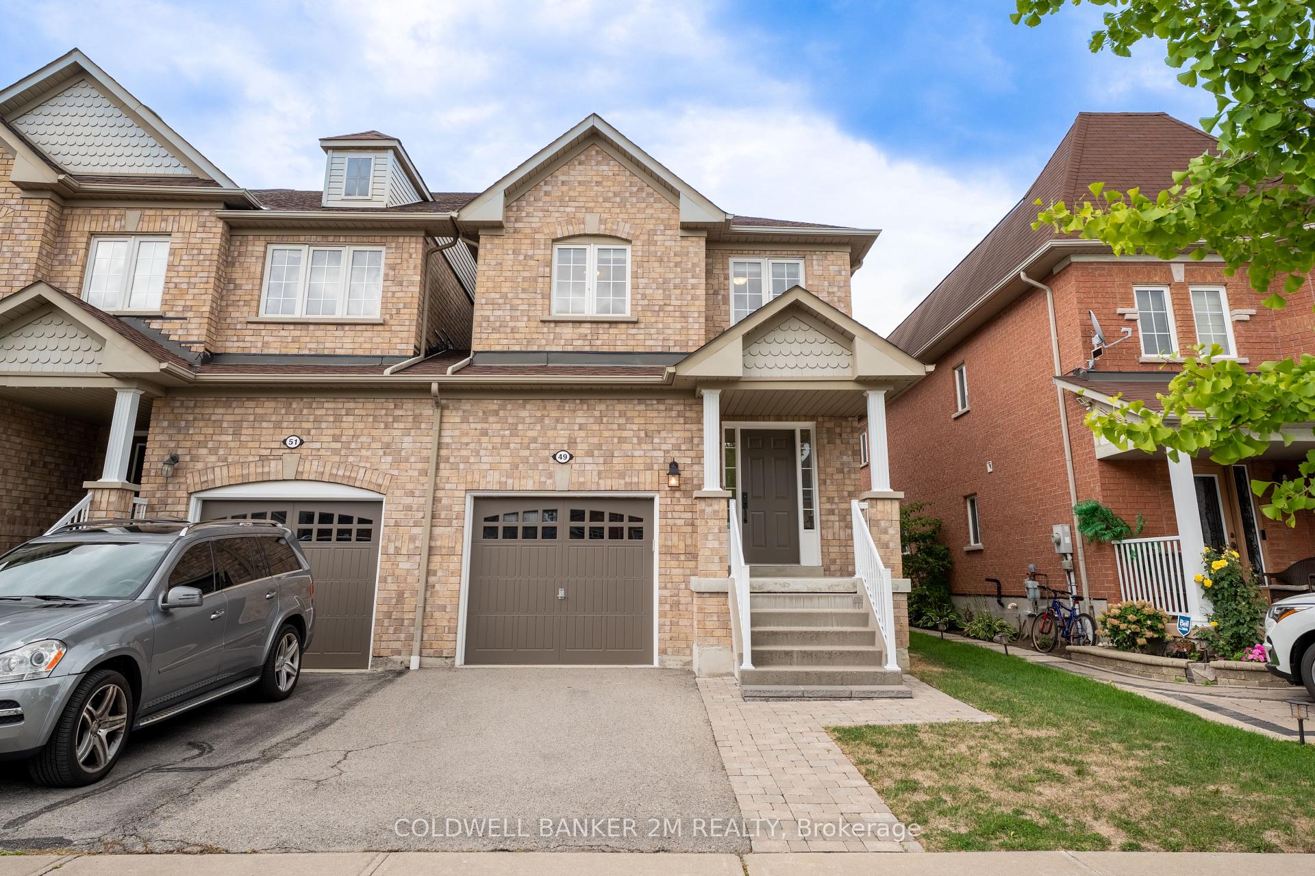 Photo 2 of 49 Neill Avenue, Whitby, Rolling Acres — HOMEH