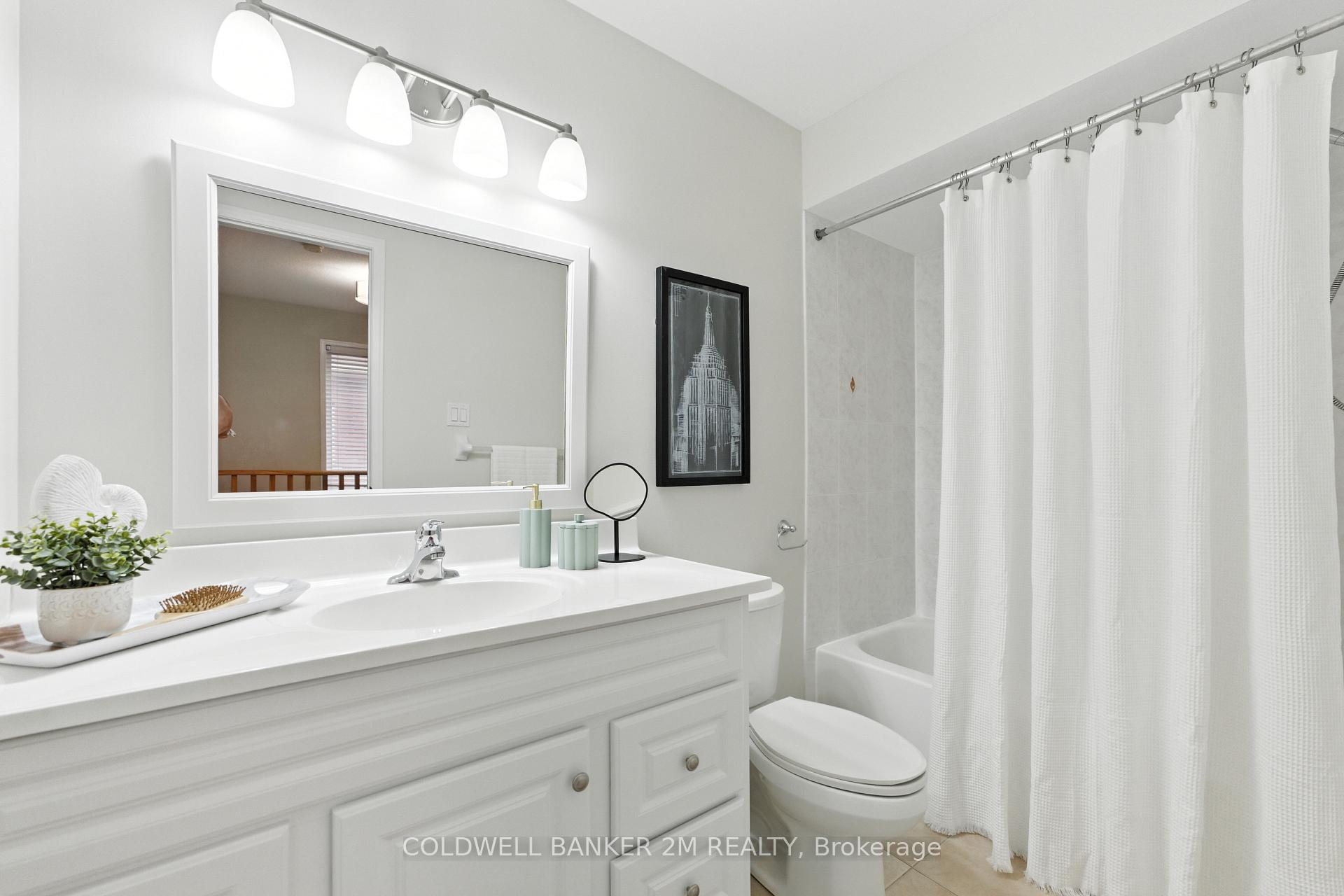 Photo 19 of 49 Neill Avenue, Whitby, Rolling Acres — HOMEH