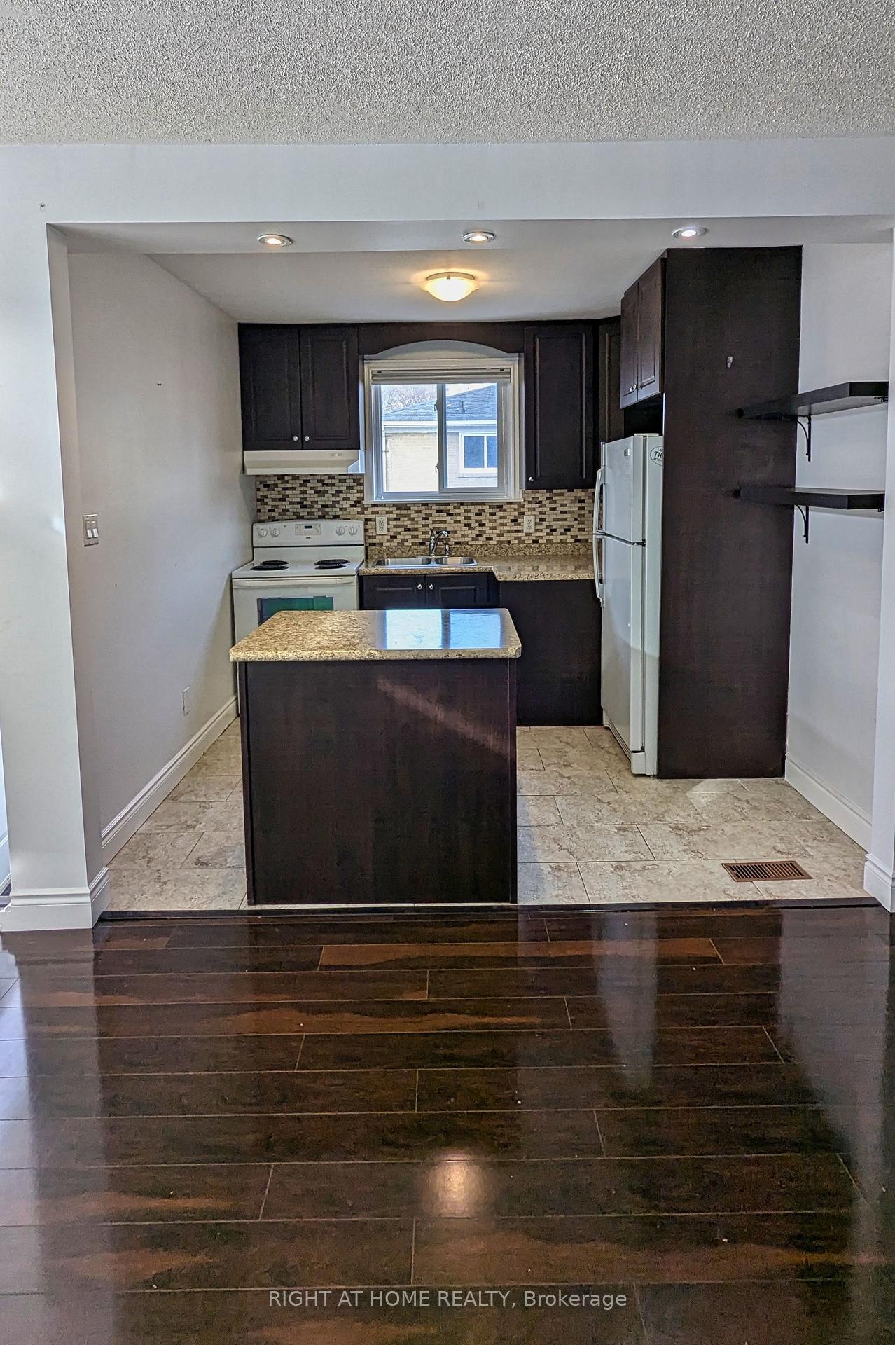 Photo 8 of Unit MainFlr, 48 Burcher Road, Ajax, South East — HOMEH