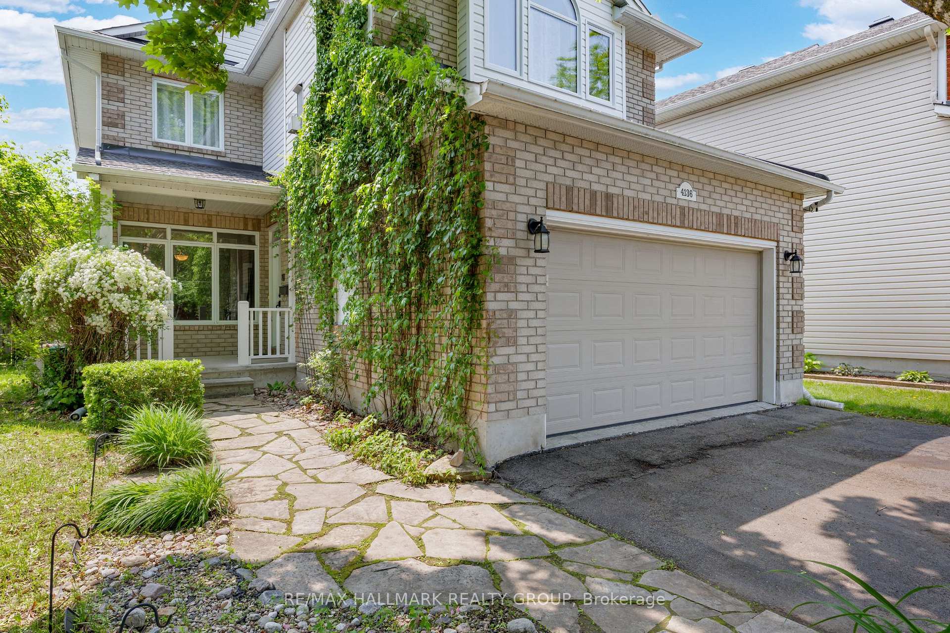 Photo 1 of 4136 Wolfe Point Way, Ottawa, Riverside South/Gloucester Glen — HOMEH