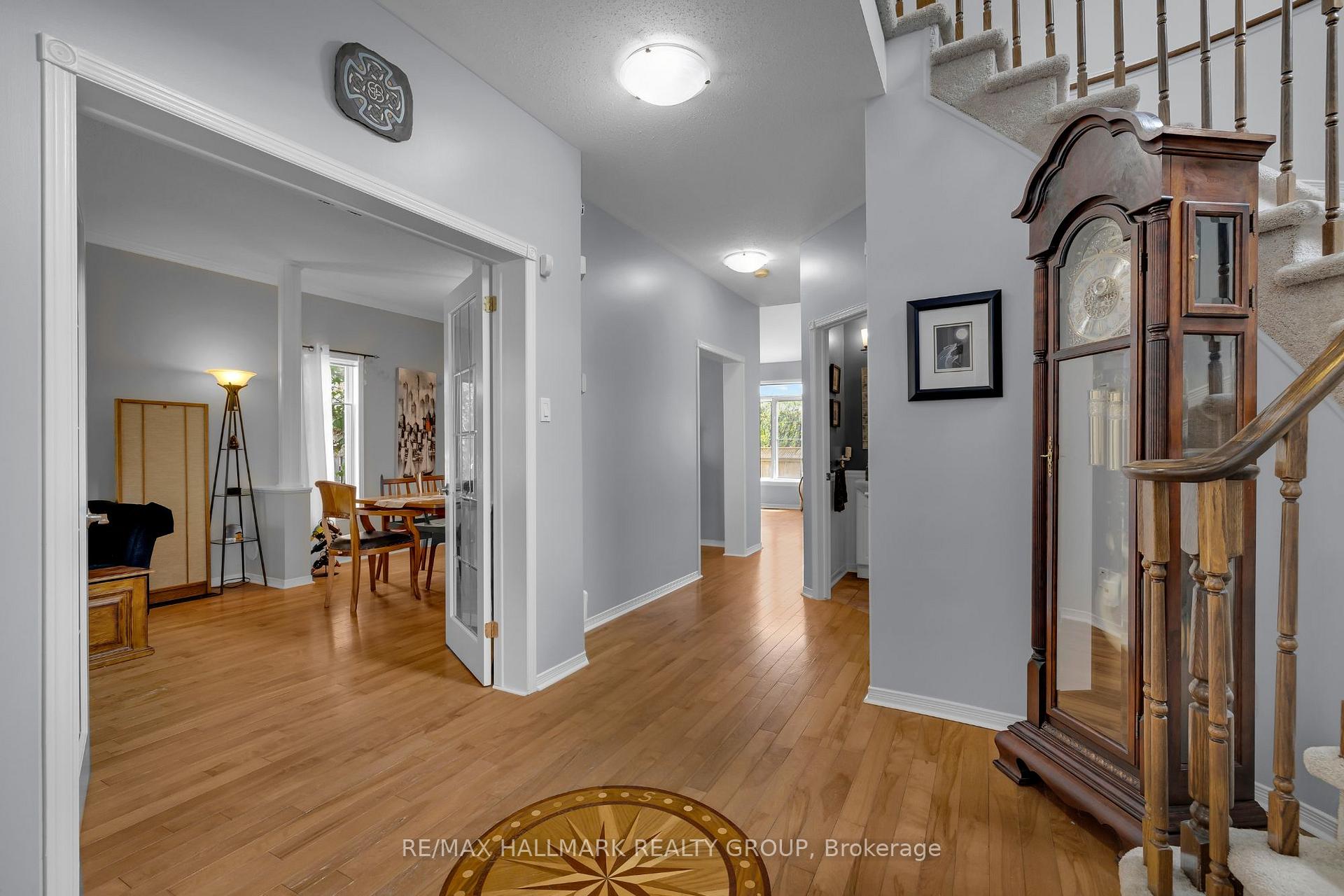 Photo 5 of 4136 Wolfe Point Way, Ottawa, Riverside South/Gloucester Glen — HOMEH
