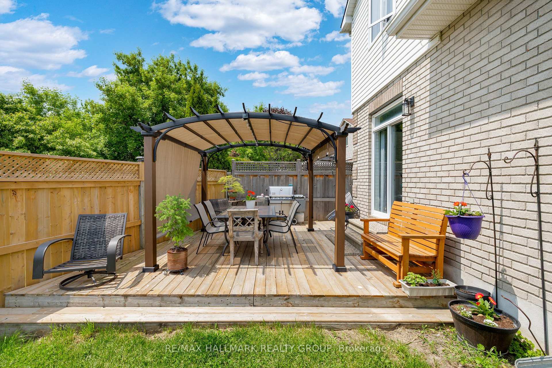 Photo 39 of 4136 Wolfe Point Way, Ottawa, Riverside South/Gloucester Glen — HOMEH