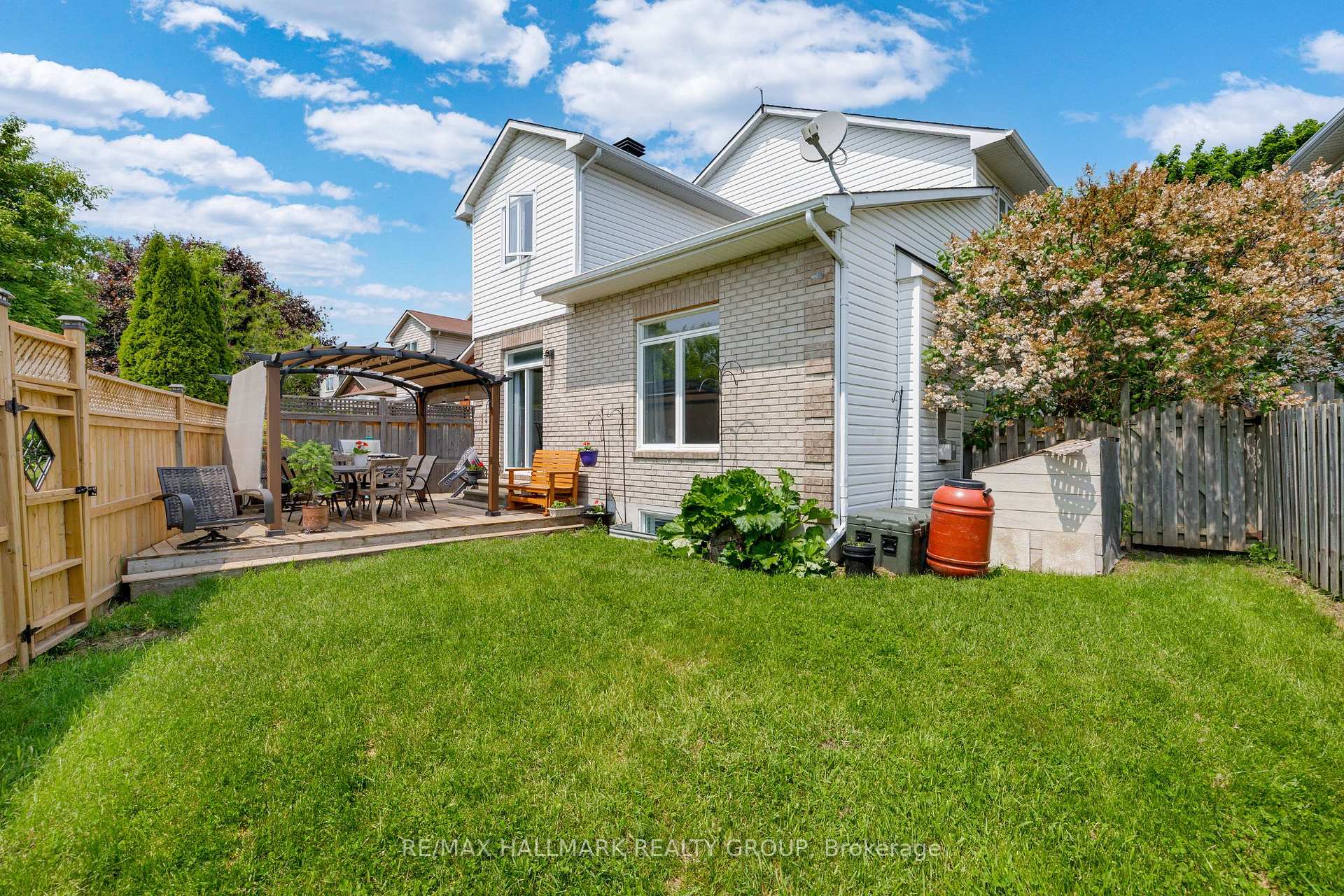 Photo 42 of 4136 Wolfe Point Way, Ottawa, Riverside South/Gloucester Glen — HOMEH