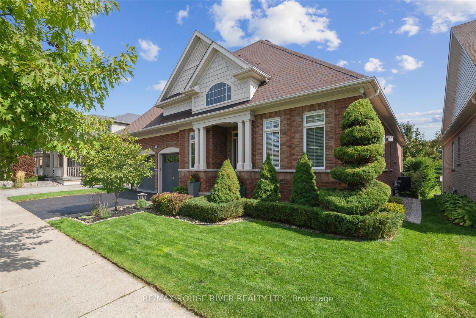 Photo 5 of 47 Montana Crescent, Whitby, Brooklin — HOMEH