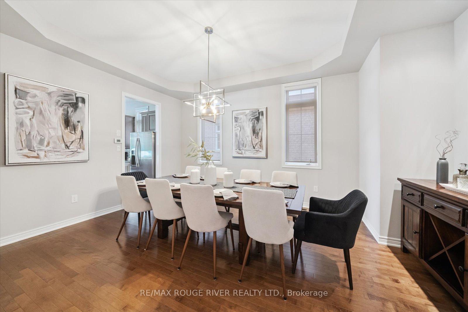Photo 8 of 47 Montana Crescent, Whitby, Brooklin — HOMEH