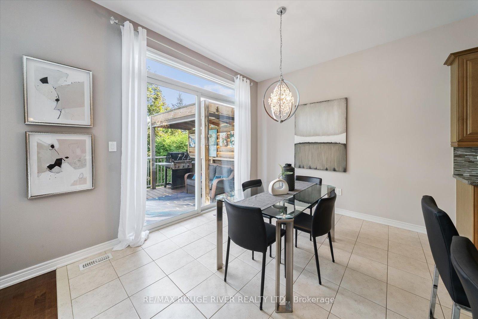Photo 17 of 47 Montana Crescent, Whitby, Brooklin — HOMEH