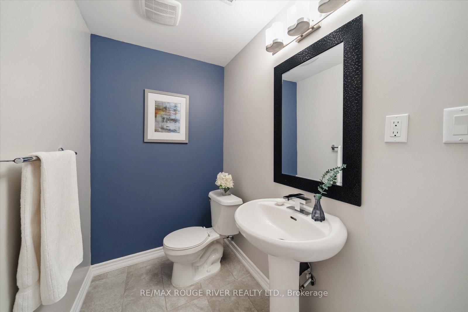 Photo 35 of 47 Montana Crescent, Whitby, Brooklin — HOMEH