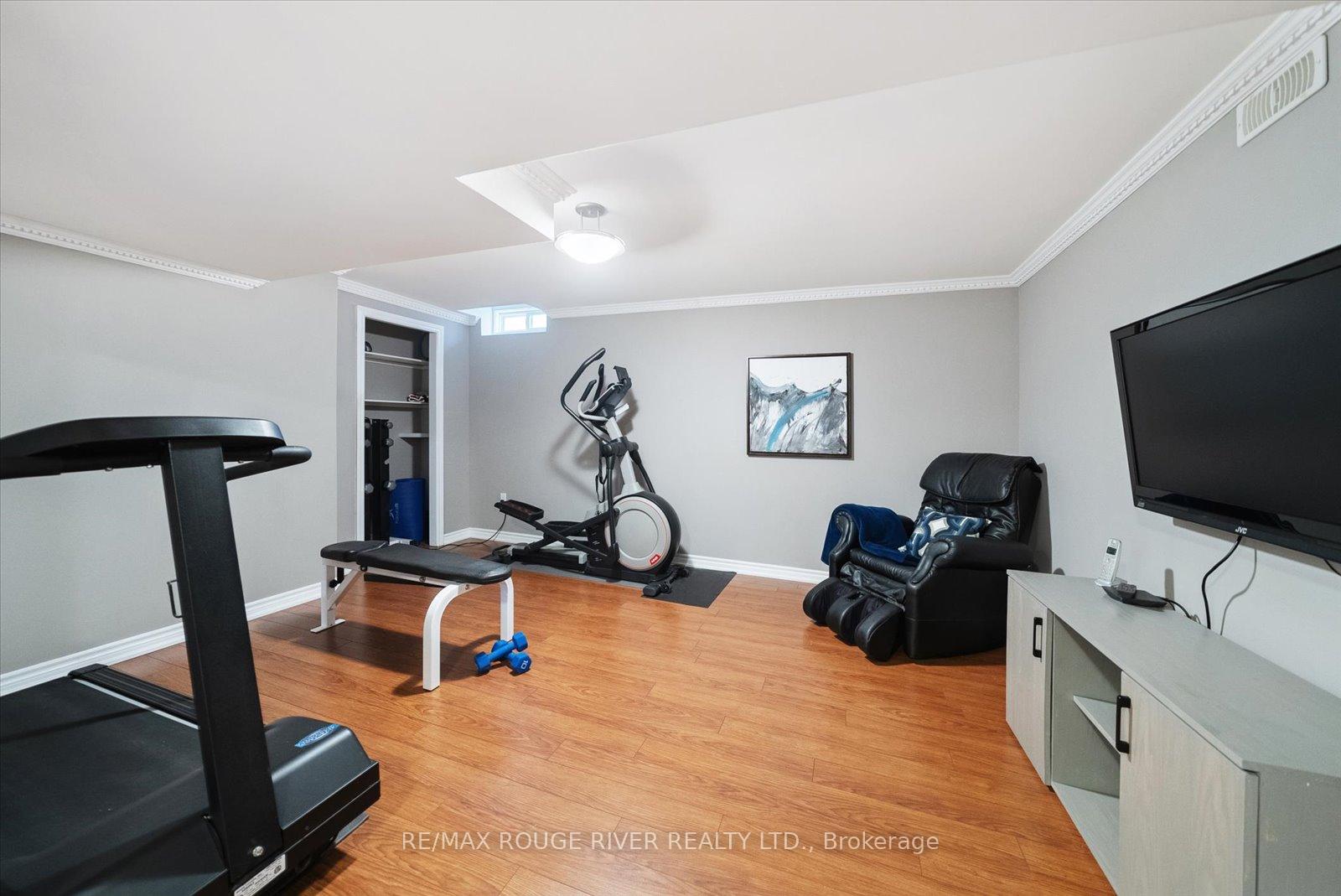 Photo 36 of 47 Montana Crescent, Whitby, Brooklin — HOMEH
