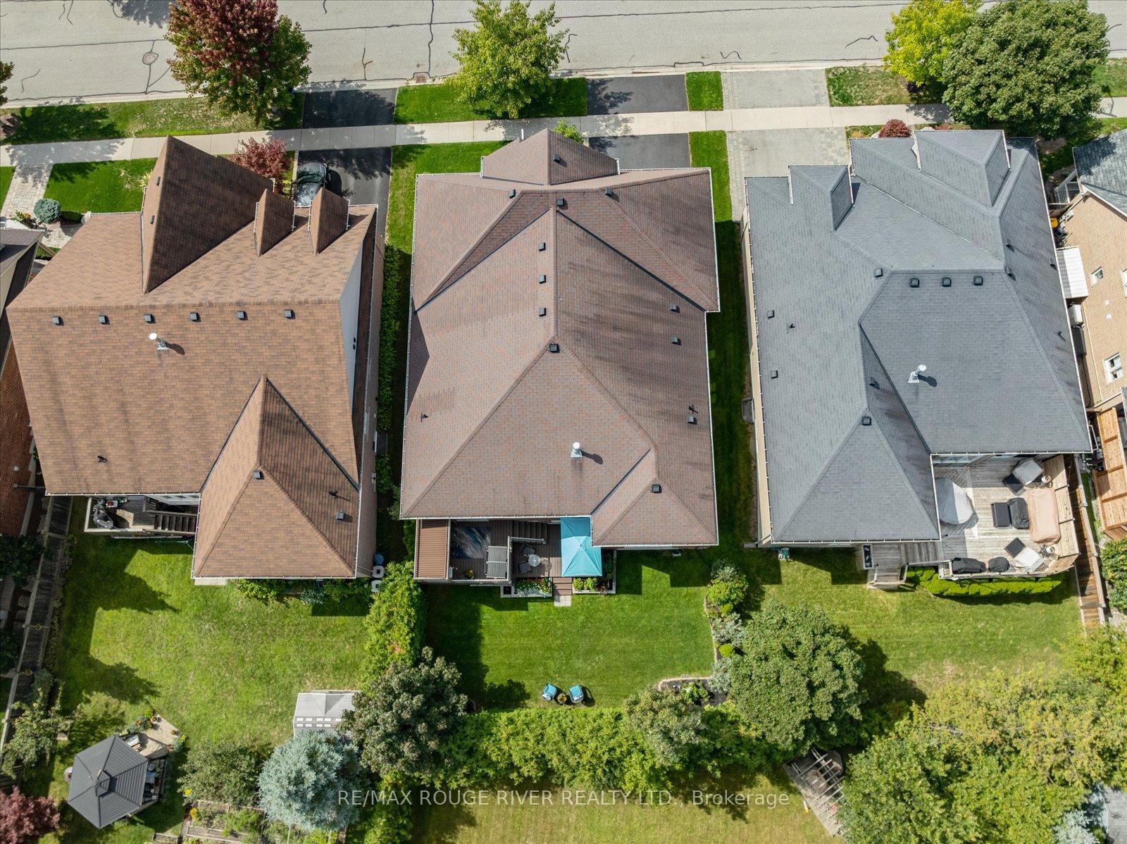 Photo 46 of 47 Montana Crescent, Whitby, Brooklin — HOMEH