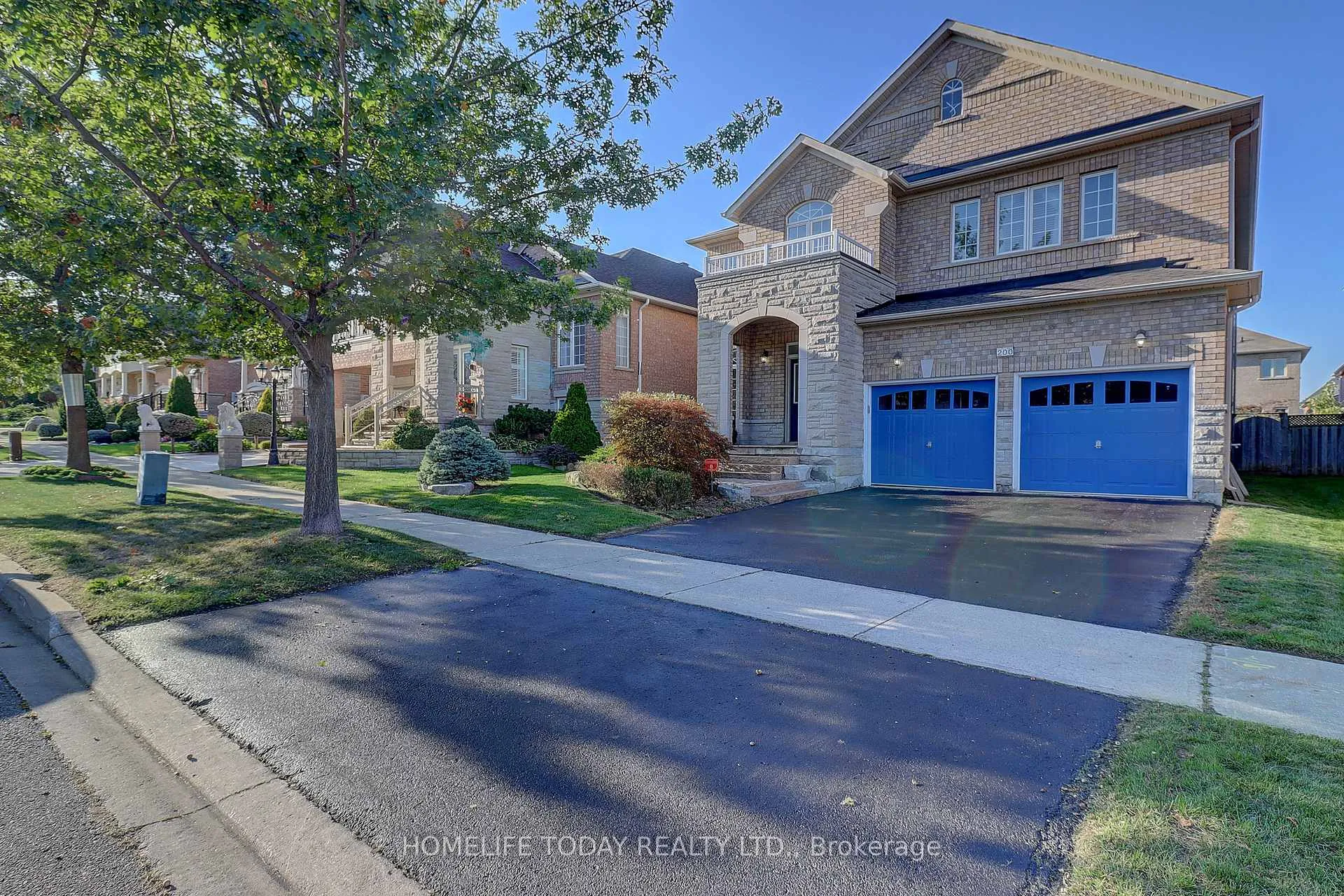 Front of 200 Ivy Glen Drive