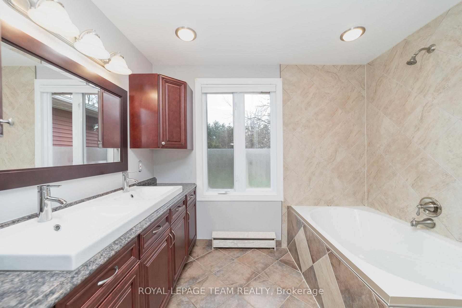 Photo 17 of 1080 Perth Road N, Beckwith, Beckwith Twp — HOMEH