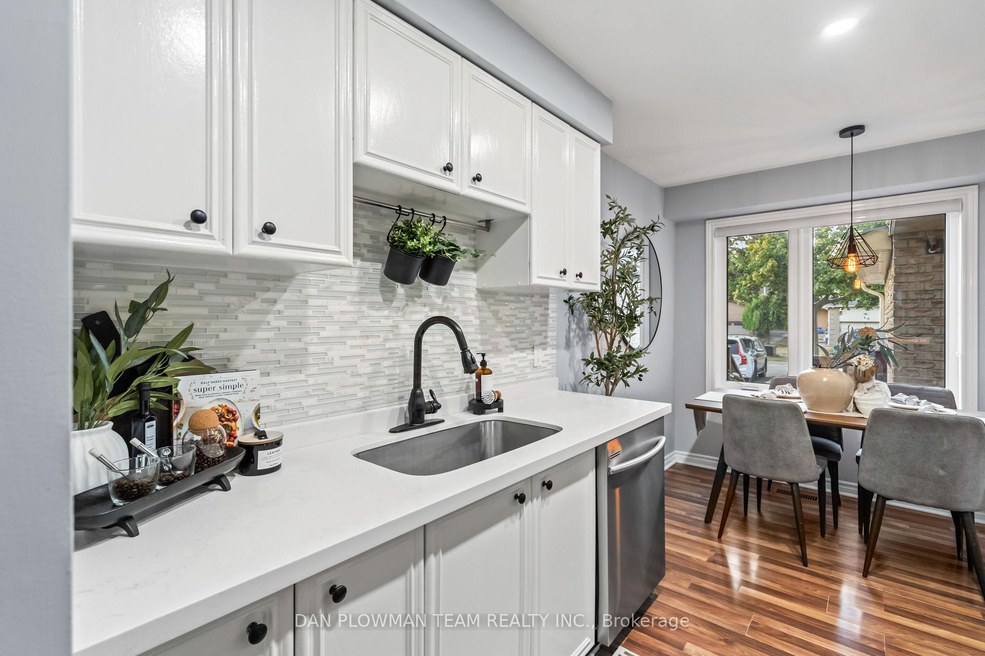 Photo 8 of 39 Dorvis Drive, Whitby, Blue Grass Meadows — HOMEH