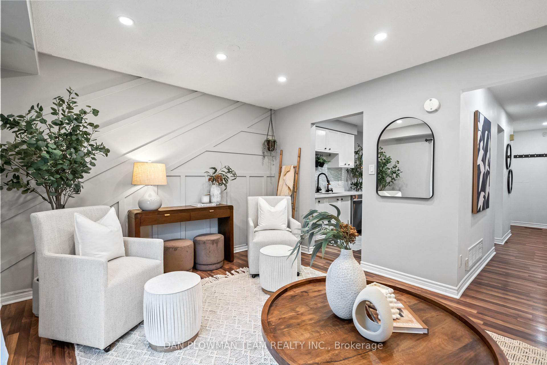 Photo 13 of 39 Dorvis Drive, Whitby, Blue Grass Meadows — HOMEH