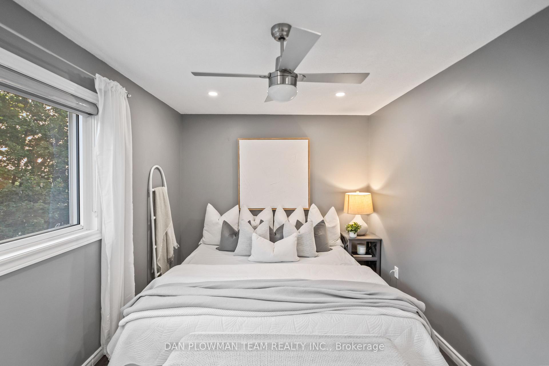 Photo 15 of 39 Dorvis Drive, Whitby, Blue Grass Meadows — HOMEH