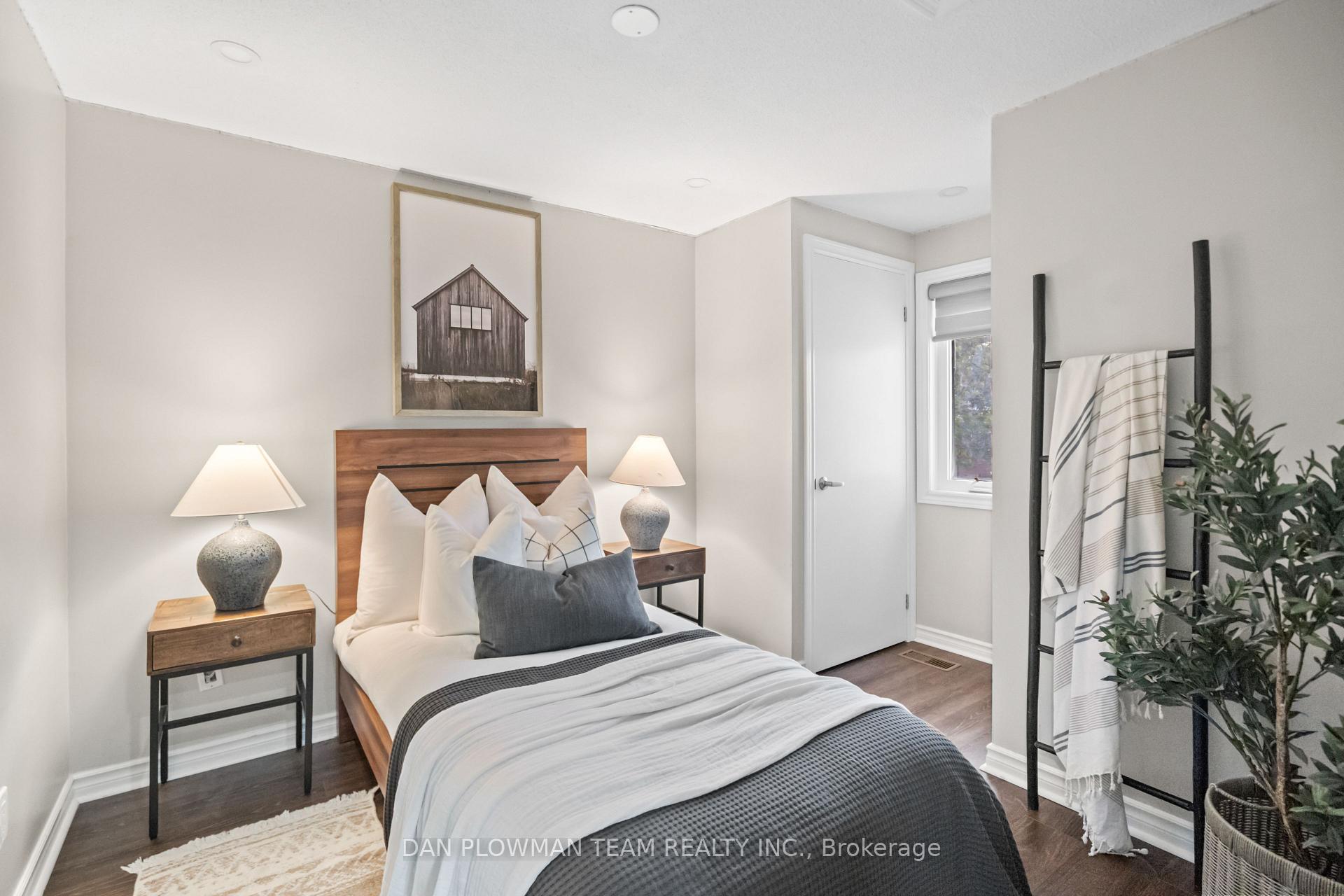 Photo 18 of 39 Dorvis Drive, Whitby, Blue Grass Meadows — HOMEH
