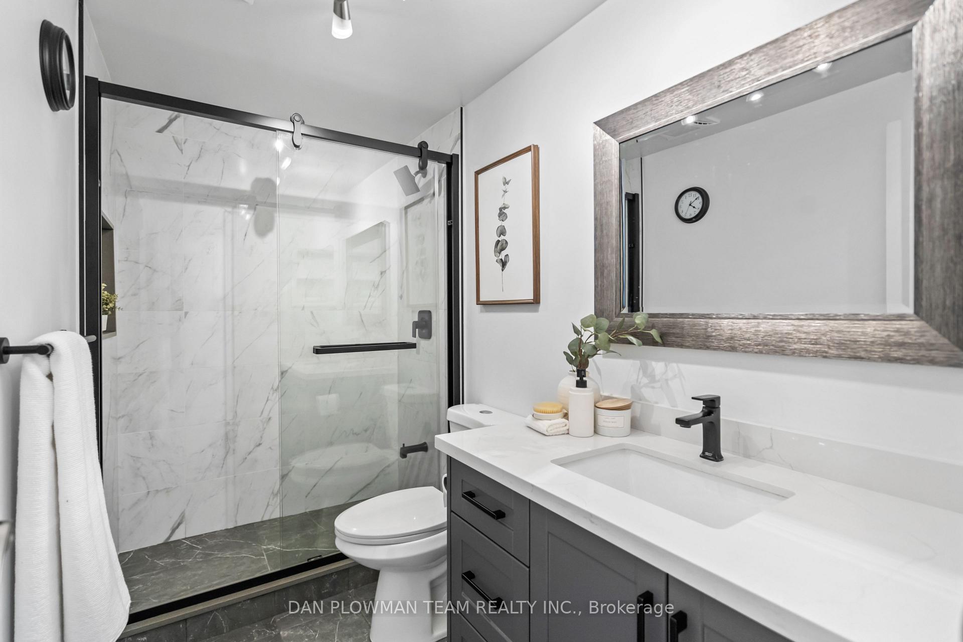 Photo 22 of 39 Dorvis Drive, Whitby, Blue Grass Meadows — HOMEH