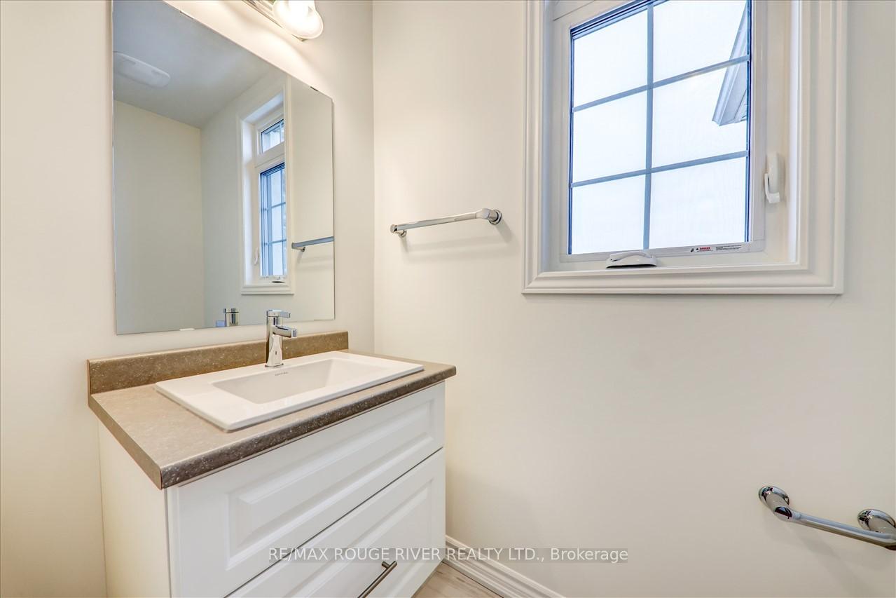 Photo 11 of 39 Floodgate Road, Whitby, Rural Whitby — HOMEH
