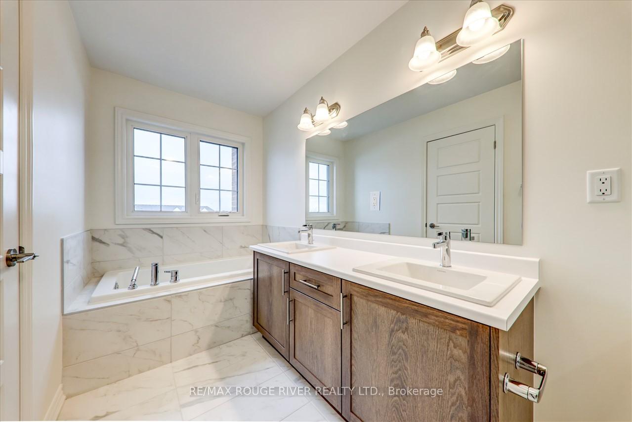 Photo 16 of 39 Floodgate Road, Whitby, Rural Whitby — HOMEH