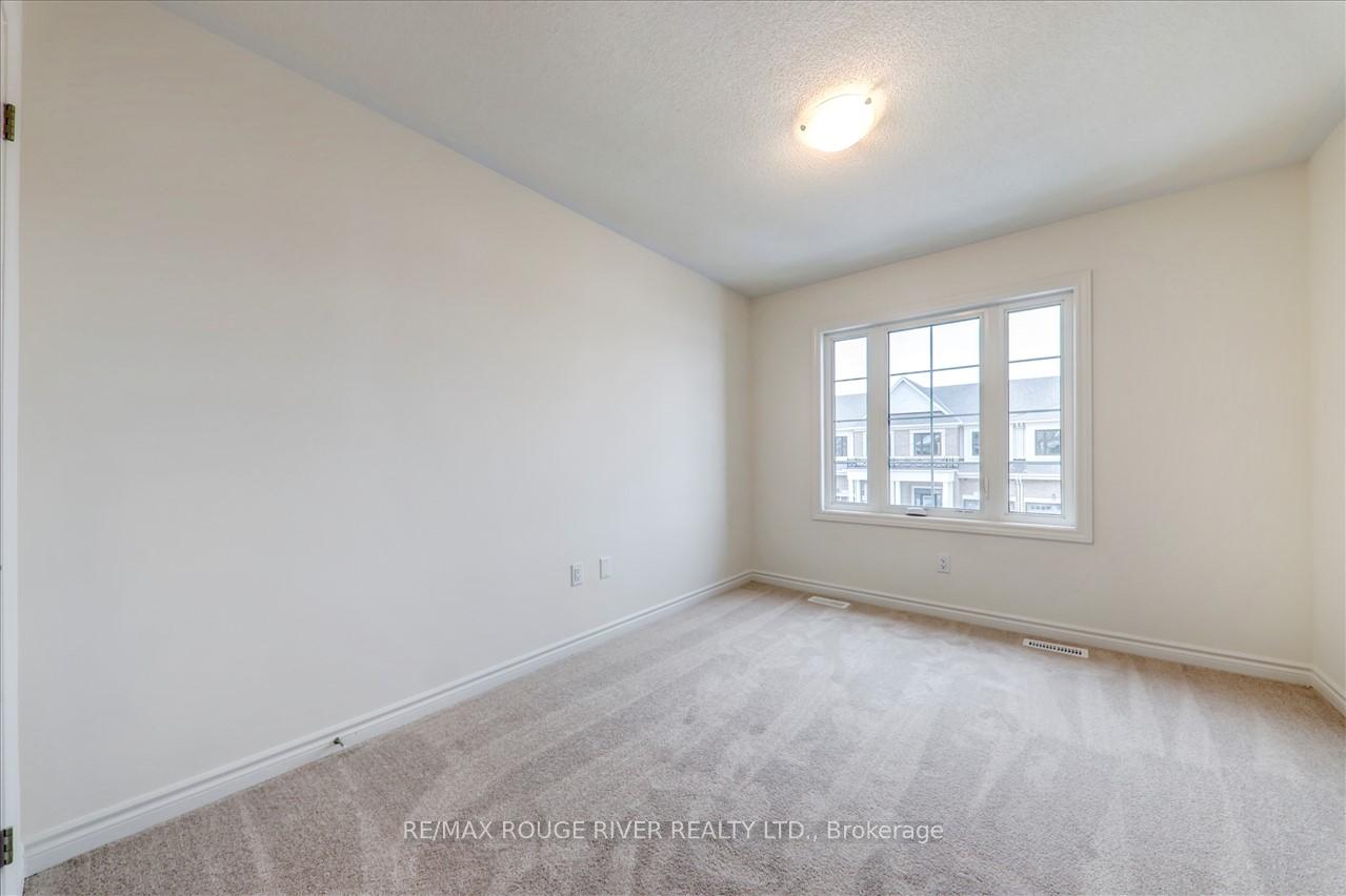 Photo 18 of 39 Floodgate Road, Whitby, Rural Whitby — HOMEH