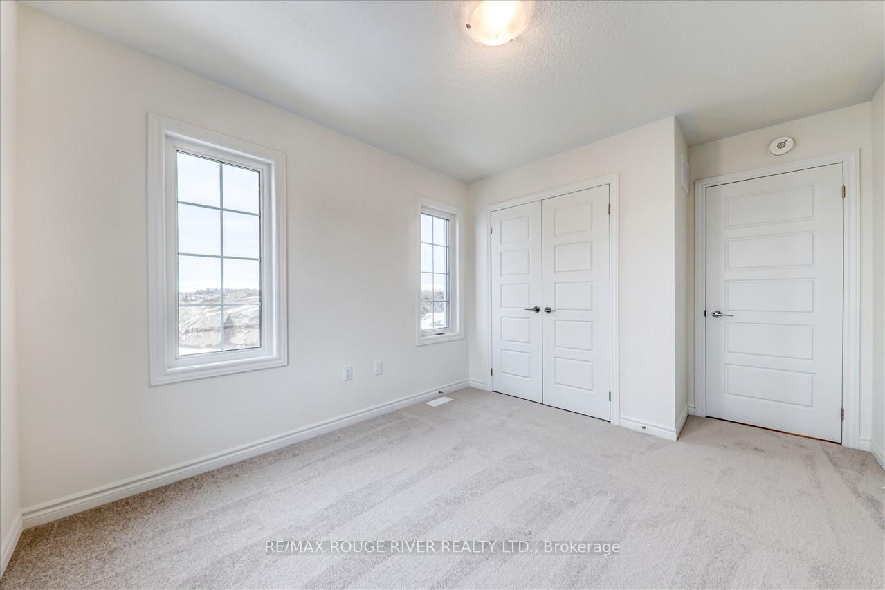 Photo 20 of 39 Floodgate Road, Whitby, Rural Whitby — HOMEH