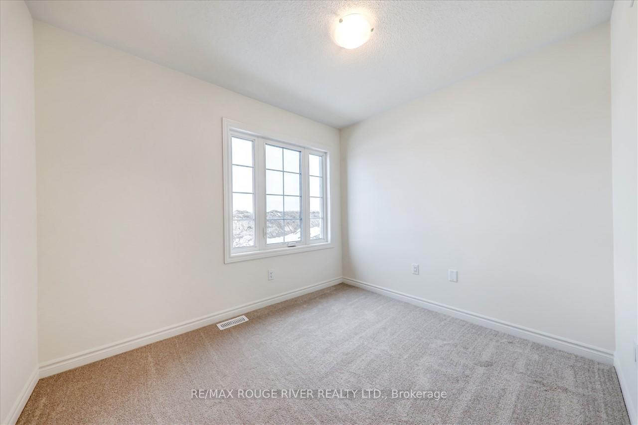 Photo 22 of 39 Floodgate Road, Whitby, Rural Whitby — HOMEH