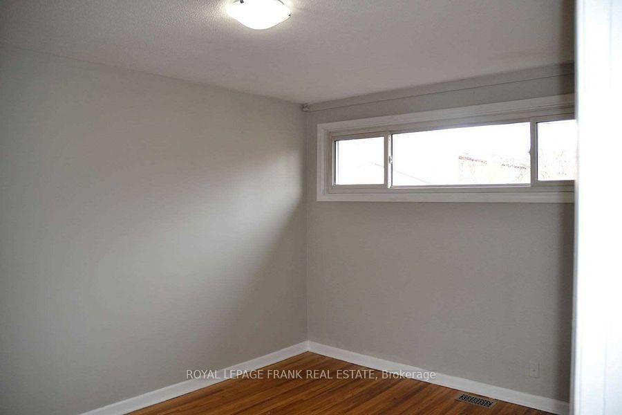 Photo 9 of Unit Upper, 207 Rosedale Drive, Whitby, Downtown Whitby — HOMEH