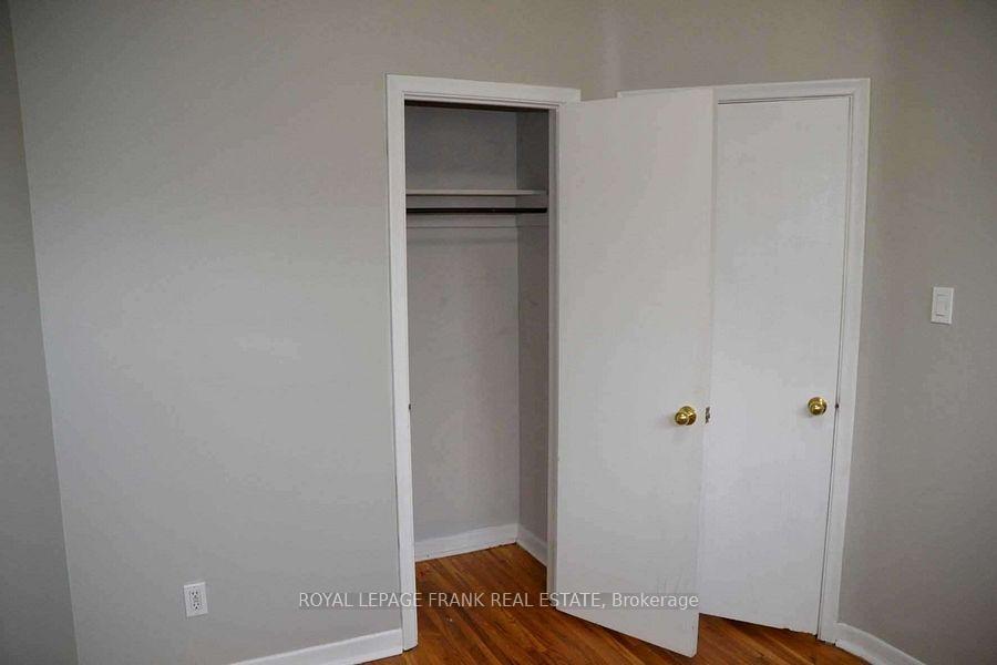 Photo 12 of Unit Upper, 207 Rosedale Drive, Whitby, Downtown Whitby — HOMEH