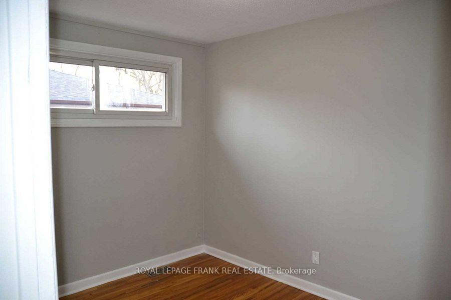 Photo 13 of Unit Upper, 207 Rosedale Drive, Whitby, Downtown Whitby — HOMEH