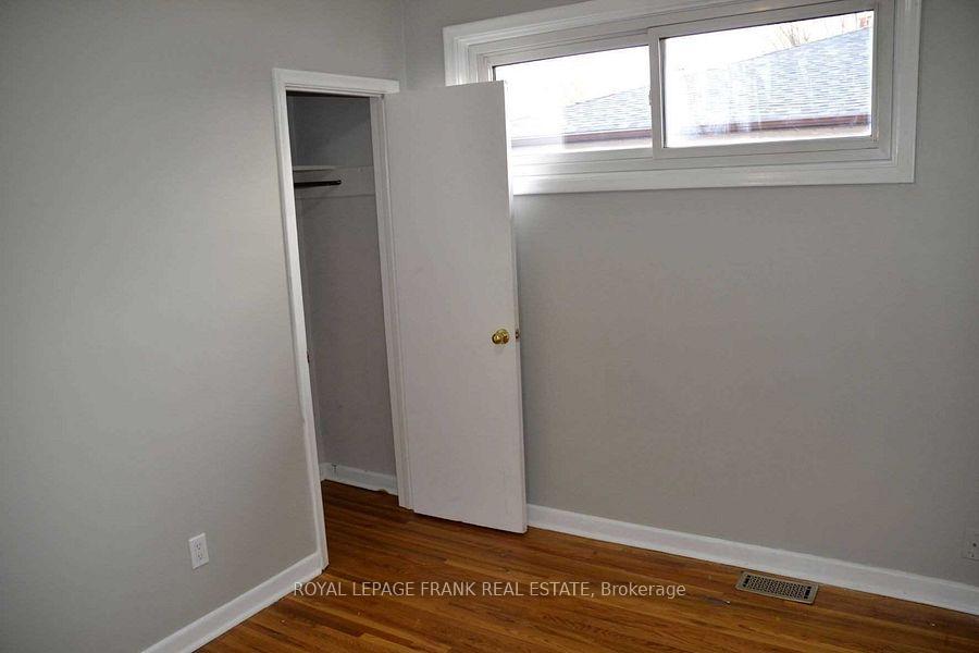 Photo 14 of Unit Upper, 207 Rosedale Drive, Whitby, Downtown Whitby — HOMEH
