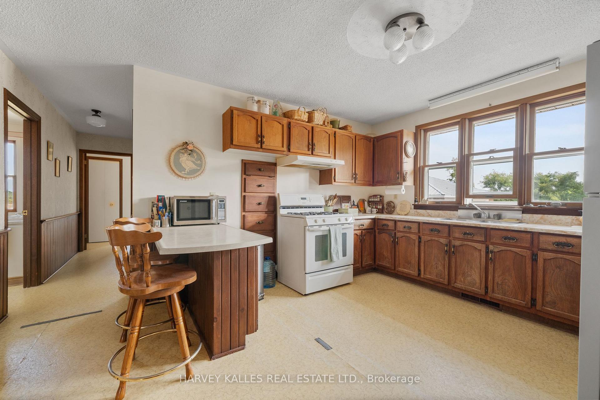 Photo 16 of 130 Easterbrook Road, Prince Edward County, Athol Ward — HOMEH
