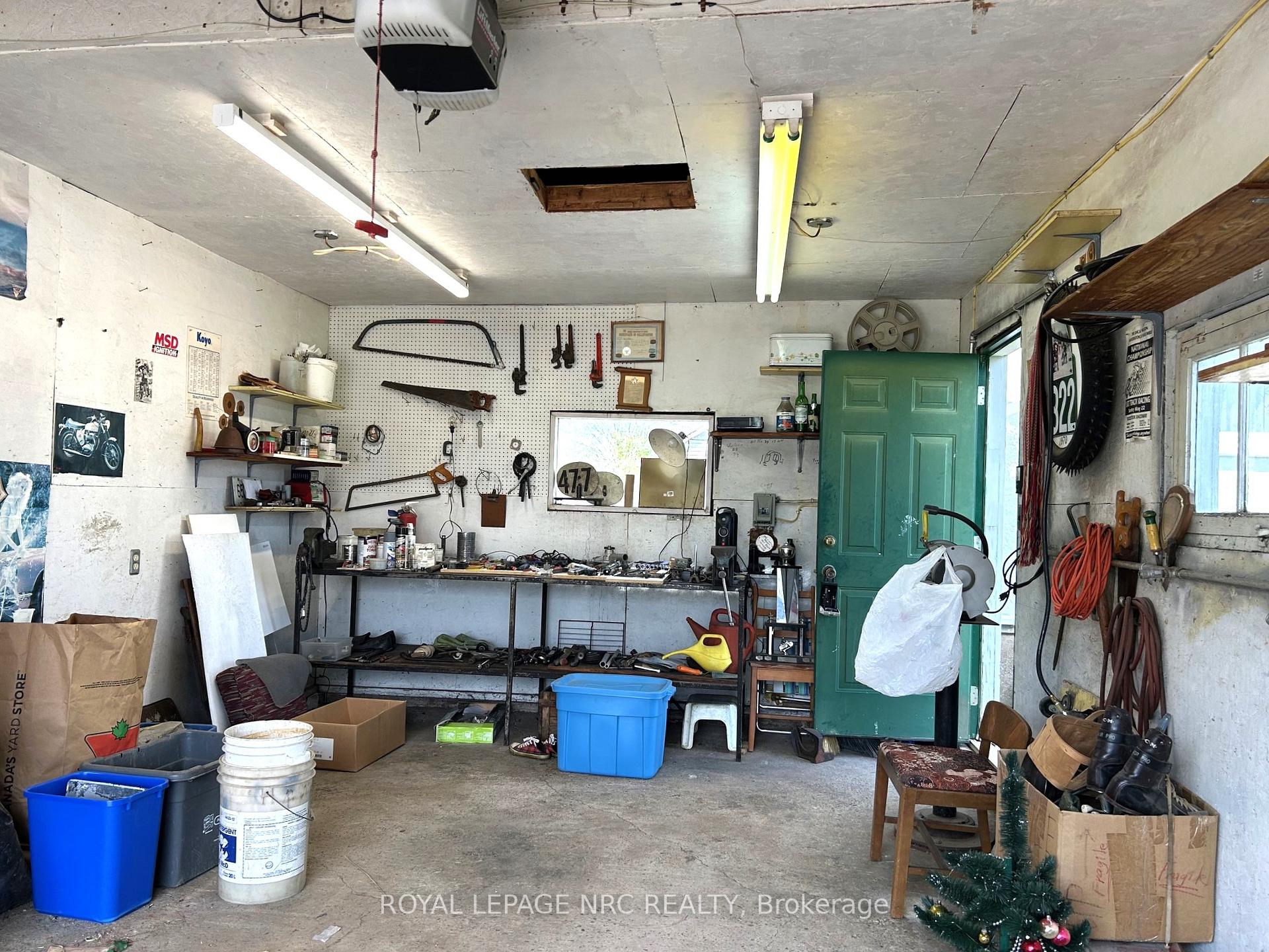 Photo 18 of 1 Klines Avenue, Welland, Broadway — HOMEH
