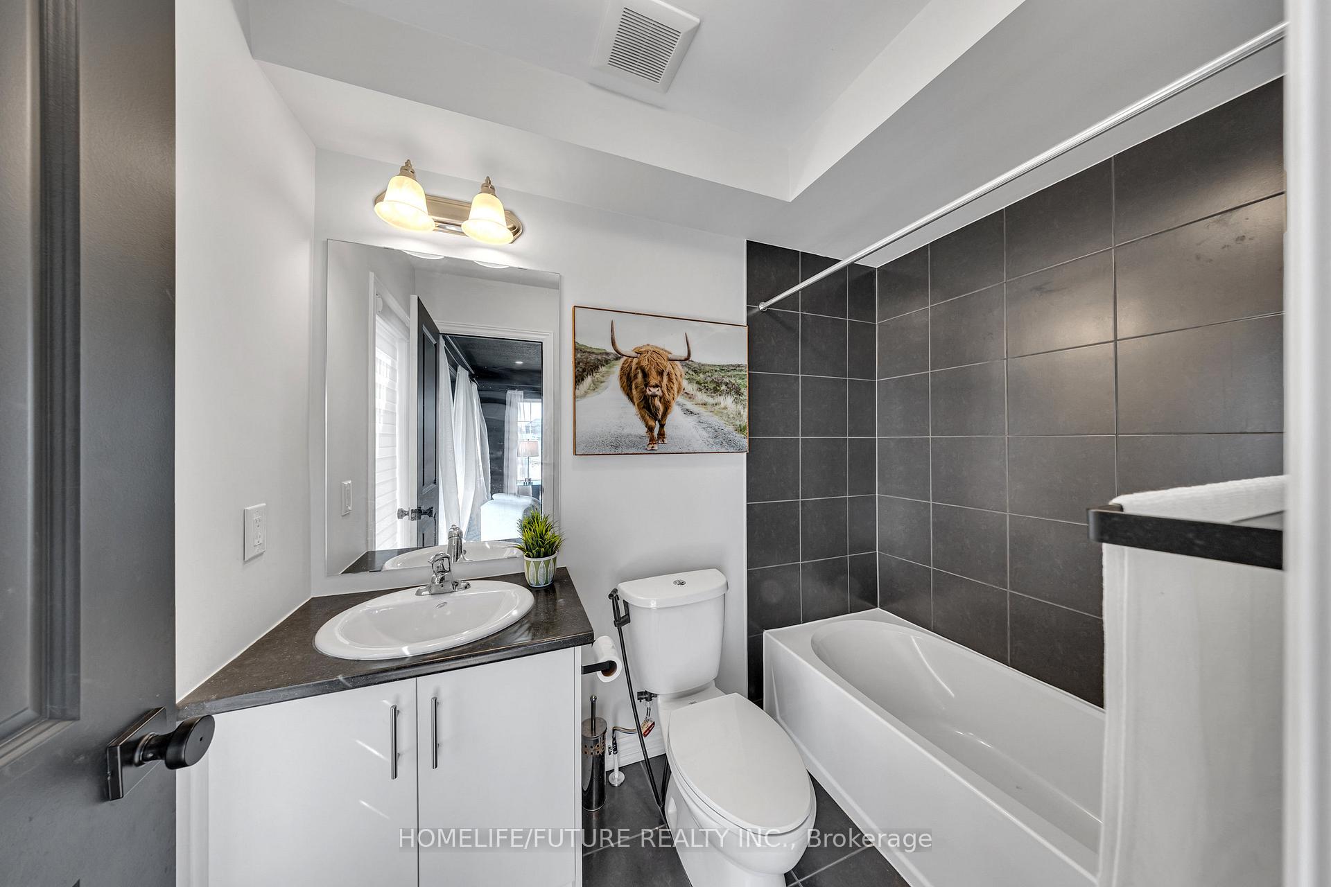 Photo 11 of 22 Morrison Crescent, Whitby, Rural Whitby — HOMEH