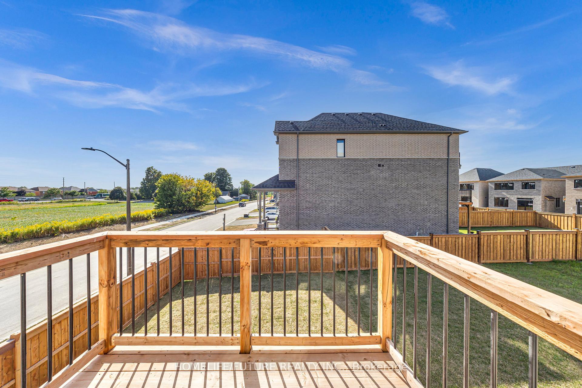 Photo 28 of 22 Morrison Crescent, Whitby, Rural Whitby — HOMEH