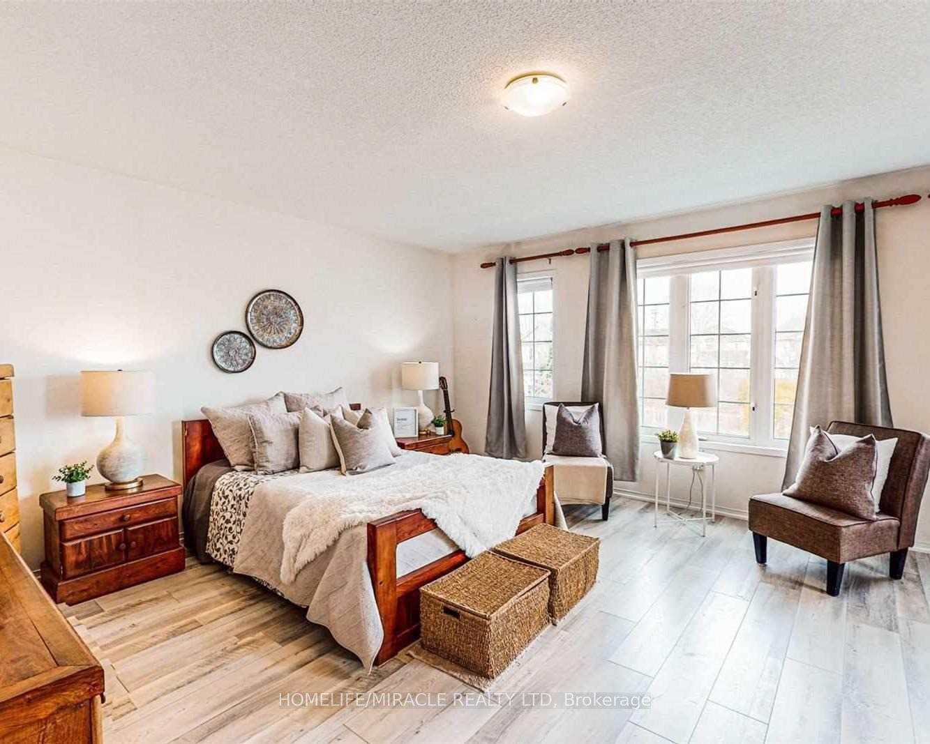 Photo 11 of 20 Forecastle Road, Whitby, Port Whitby — HOMEH