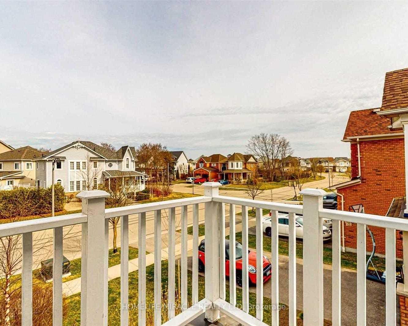 Photo 12 of 20 Forecastle Road, Whitby, Port Whitby — HOMEH