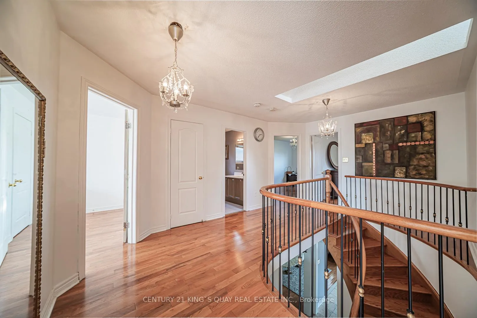Photo 15 of 46 Pepperberry Road, Vaughan, Patterson — HOMEH