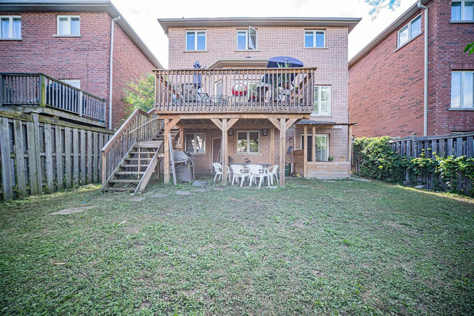 Photo 40 of 46 Pepperberry Road, Vaughan, Patterson — HOMEH