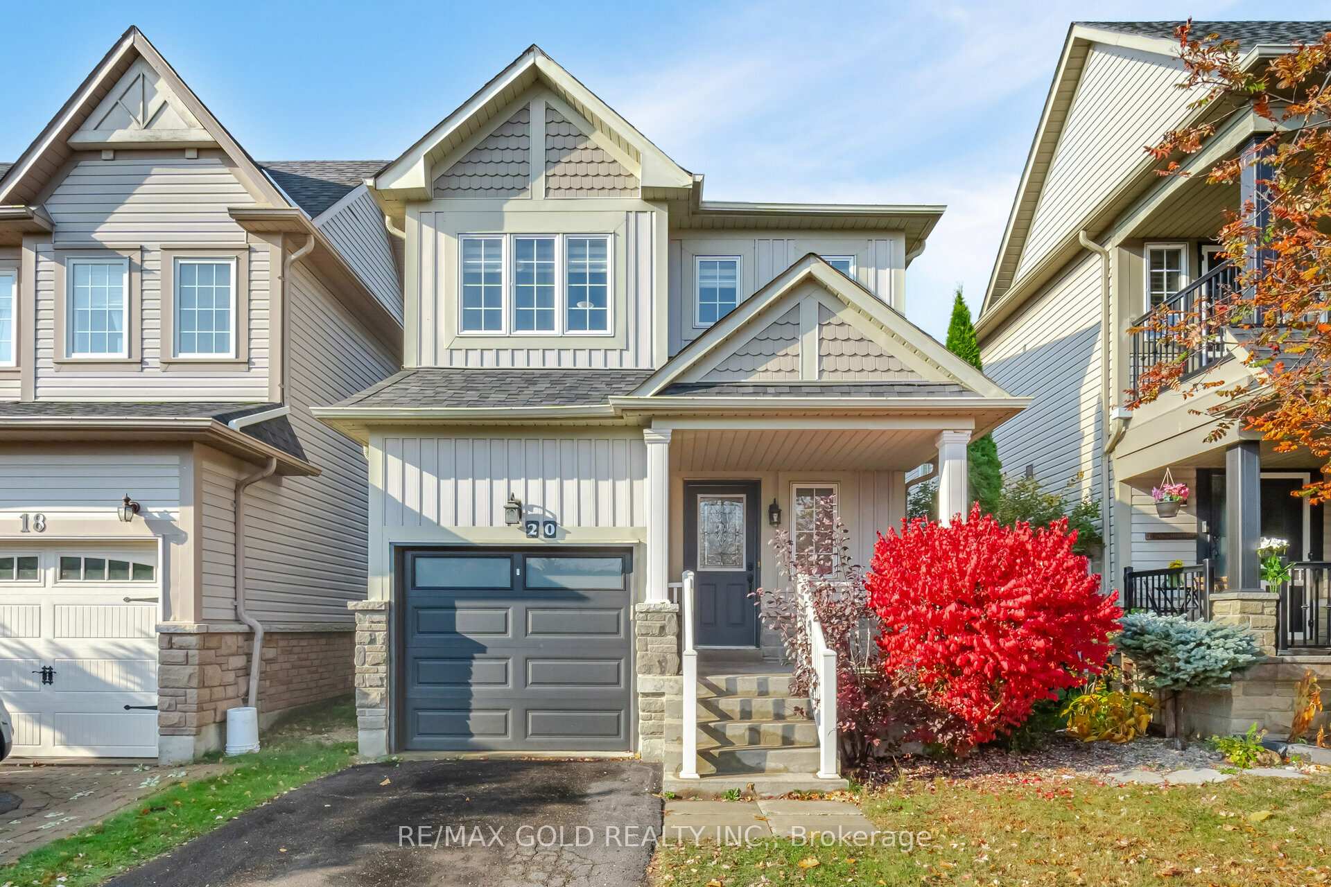 Photo 1 of 20 Bettina Place, Whitby, Rolling Acres — HOMEH