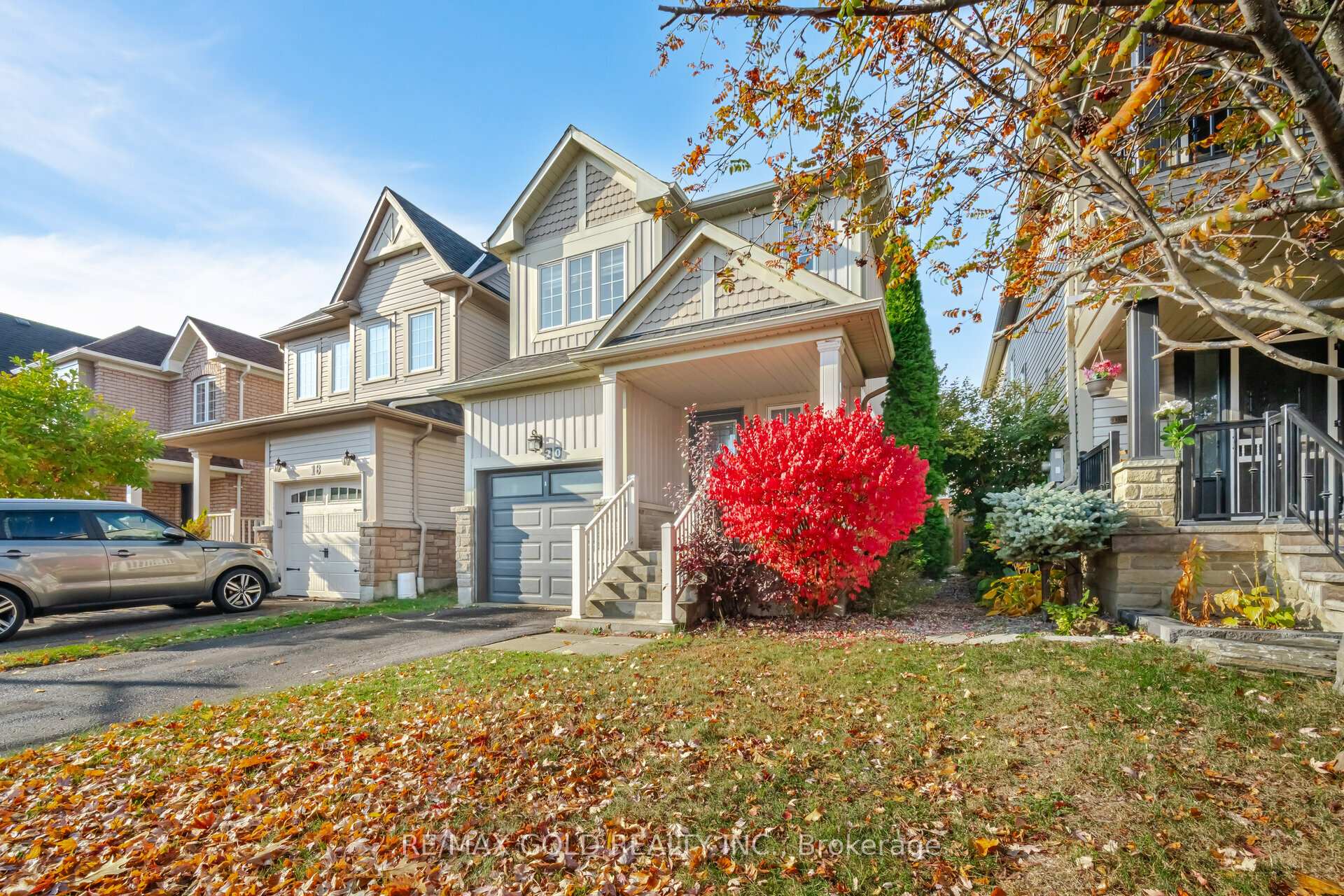 Photo 3 of 20 Bettina Place, Whitby, Rolling Acres — HOMEH