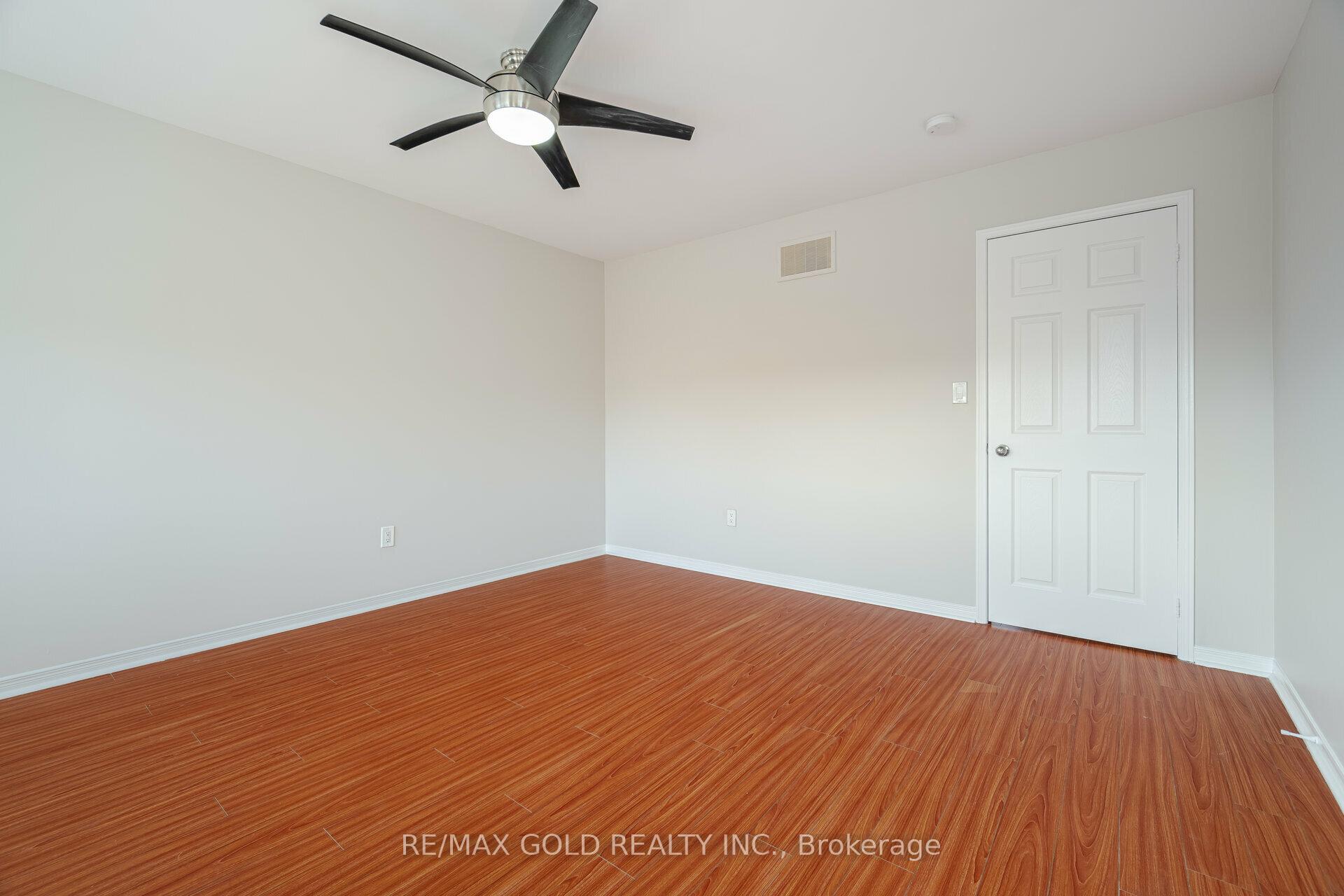 Photo 22 of 20 Bettina Place, Whitby, Rolling Acres — HOMEH