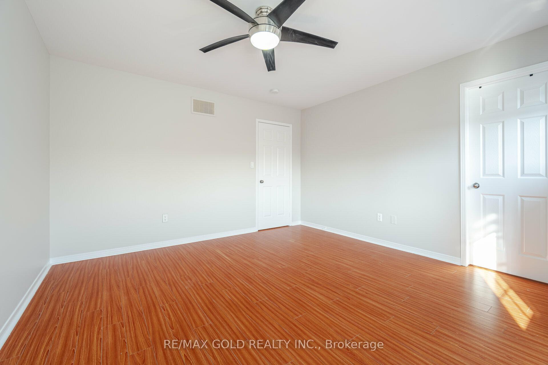 Photo 23 of 20 Bettina Place, Whitby, Rolling Acres — HOMEH